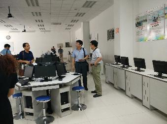 参观中国石油大学（华东）永利3044noc实验中心